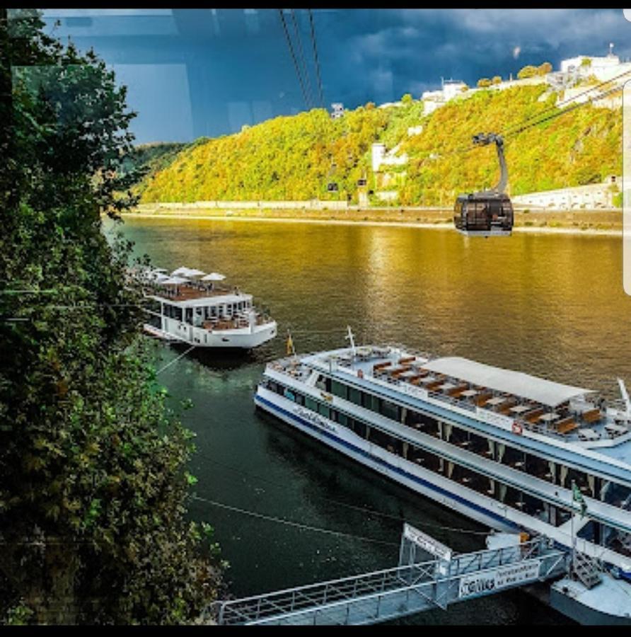 Fewo Mit Terasse Neuwied & Koblenz Exteriör bild
