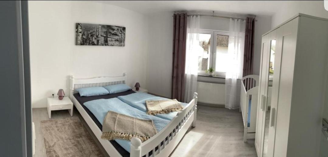 Fewo Mit Terasse Neuwied & Koblenz Exteriör bild